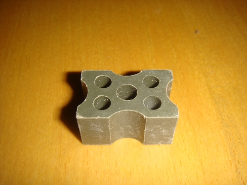 1.5x2.5公分塑料垫块