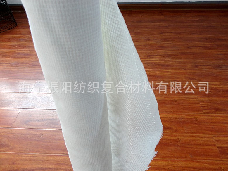 加筋复合土工布