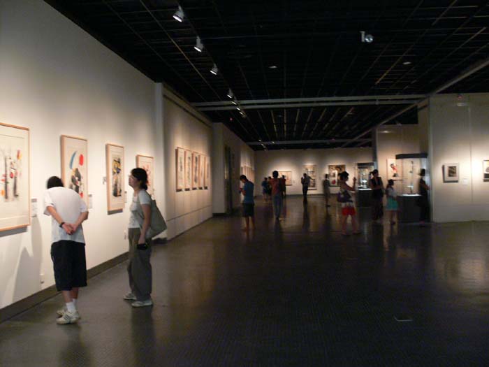 参观浙江美术馆的画展