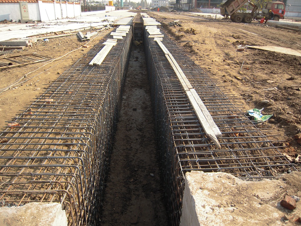 地下连续墙技术在邵伯三线船闸工程中的应用